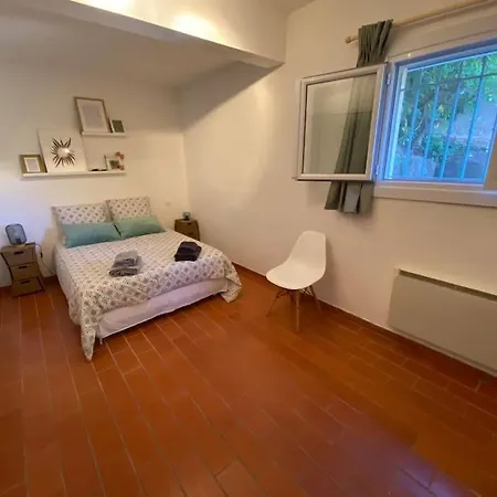 Simone, Maison, Quartier Calme, Grande Terrasse, Spa, Barbecue, 2 * Fréjus