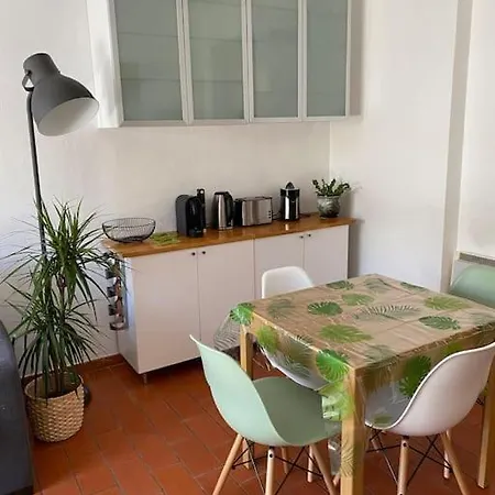 Apartment Simone, Maison, Quartier Calme, Grande Terrasse, Spa, Barbecue, 2 Frejus