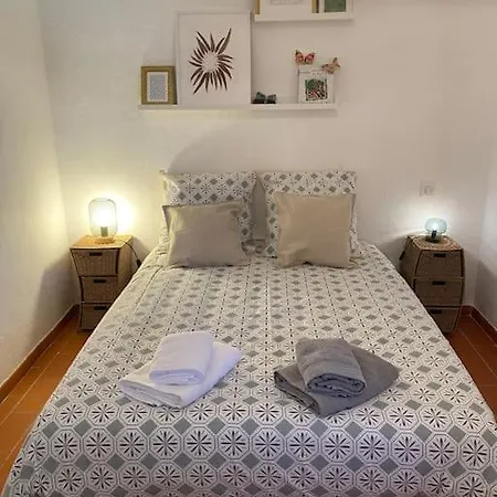 Appartement Simone, Maison, Quartier Calme, Grande Terrasse, Spa, Barbecue, 2