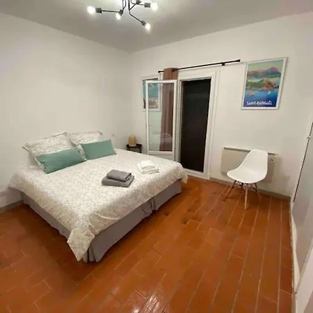 Simone, Maison, Quartier Calme, Grande Terrasse, Spa, Barbecue, 2