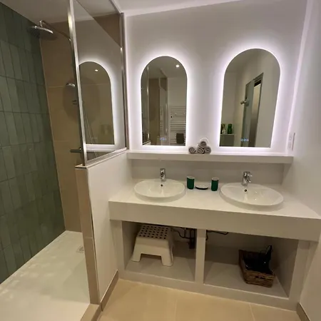 Simone, Maison, Quartier Calme, Grande Terrasse, Spa, Barbecue, 2 Fréjus