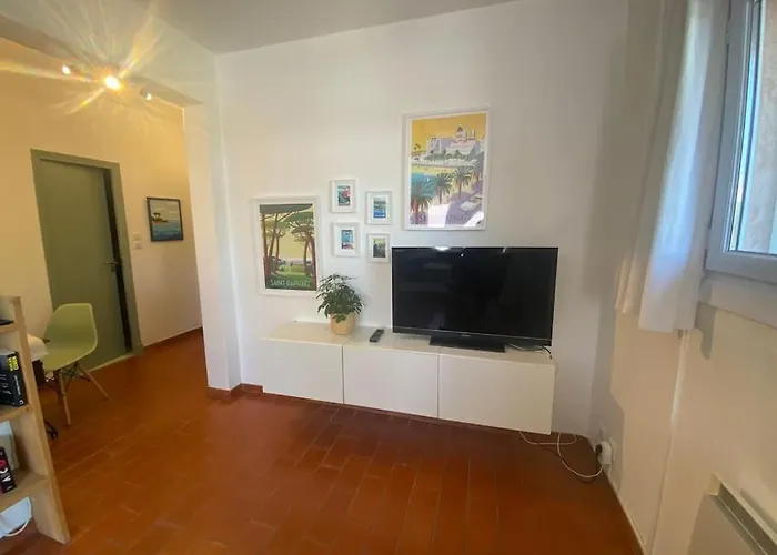 Apartmán Simone, Maison, Quartier Calme, Grande Terrasse, Spa, Barbecue, 2