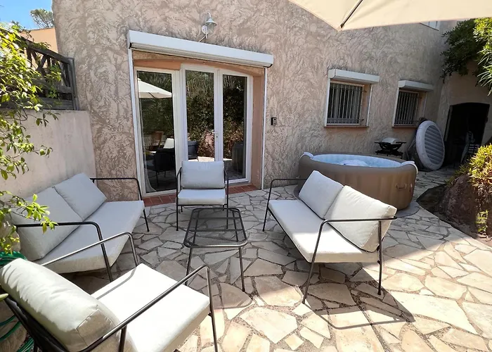 Simone, Maison, Quartier Calme, Grande Terrasse, Spa, Barbecue, 2