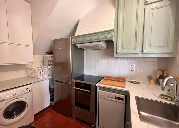 Apartmán Simone, Maison, Quartier Calme, Grande Terrasse, Spa, Barbecue, 2 Fréjus